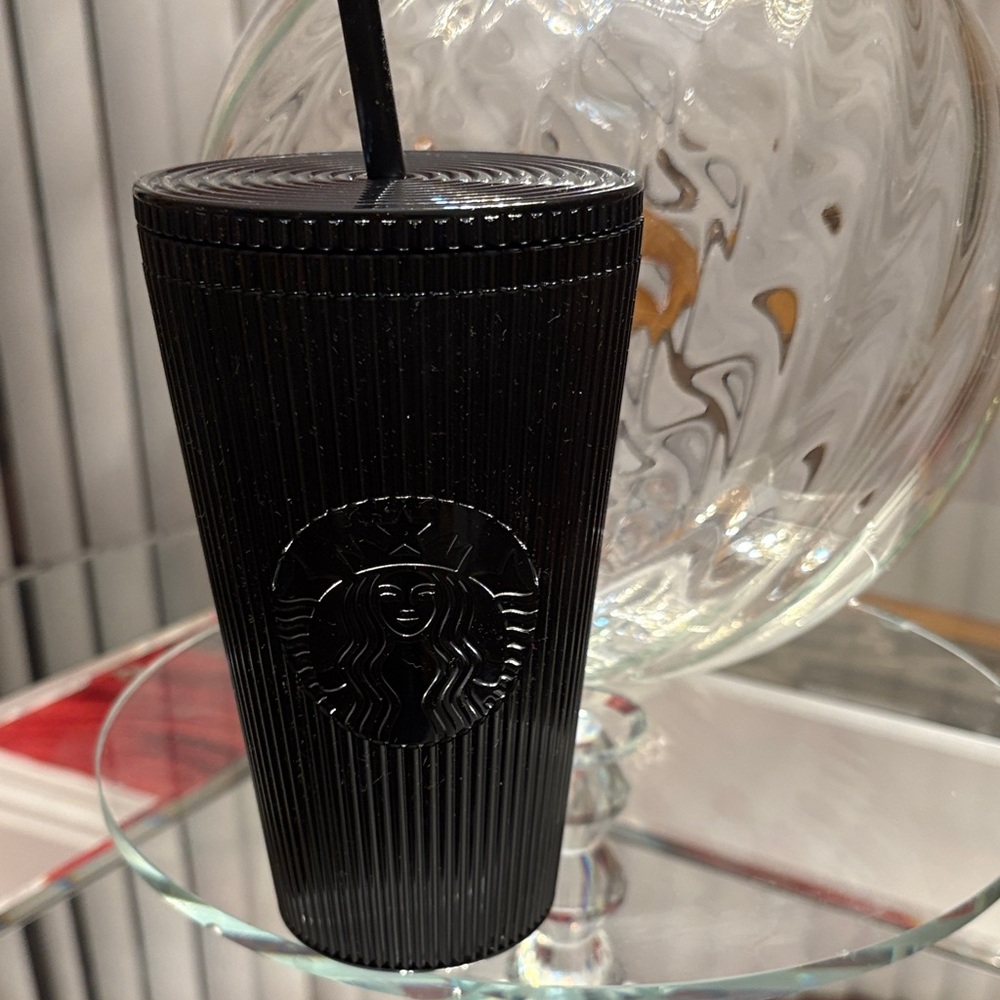 Starbucks 2024 Black Pleated Tumbler 16oz Grande Cold Cup